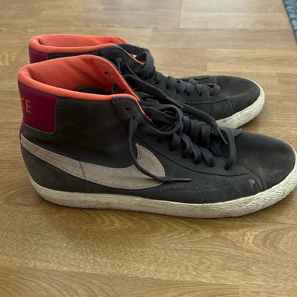 Nike high top sneakers